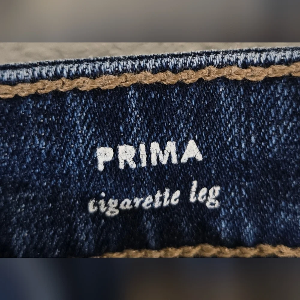 AG Prima Cigarette Leg Light Distressing Classic Preppy Festival, size 27R